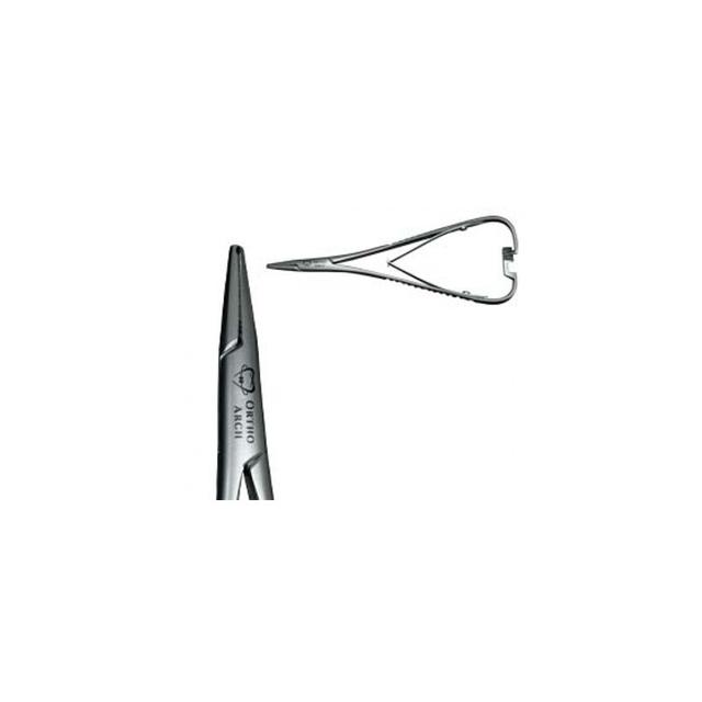 Mathieu Needle Holder With Safety Latch Hole Tip